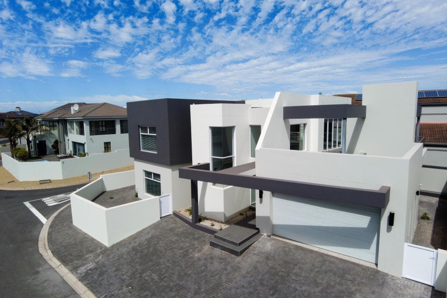 3 Bedroom Property for Sale in Calypso Beach Western Cape